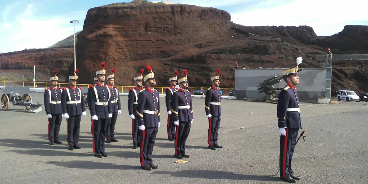 Actos de homenaje del Mando de Canarias a Santa Bárbara.